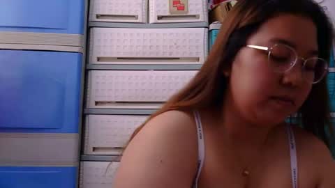 MommyMarie-Singlemom of 2. online show from April 18, 3:08 am