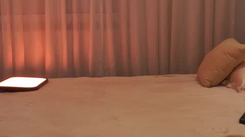 boootyfrytti online show from October 6, 8:37 pm