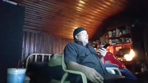 Snapshot of booshy chatting on February 8, 2:58 am Booshwa online show from February 8, 2:58 am