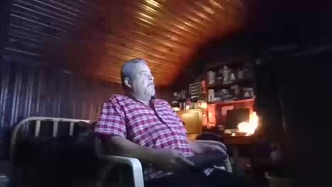 Snapshot of booshy chatting on October 13, 5:42 am Booshwa online show from October 13, 5:42 am