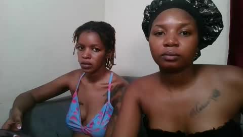 bootie_caramel online show from May 3, 12:27 am