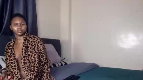 vee online show from February 10, 12:24 am