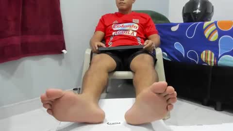 boss_feet online show from February 13, 4:11 am