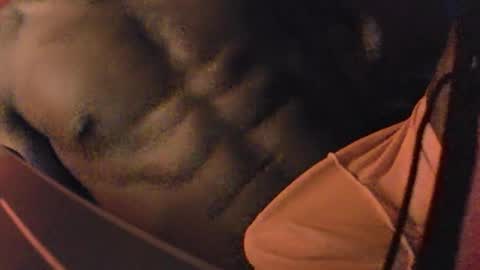 Snapshot of boss_playa98 chatting on October 16, 8:47 am boss_playa98 online show from October 16, 8:47 am