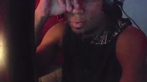 Snapshot of boss_playa98 chatting on October 18, 9:24 am boss_playa98 online show from October 18, 9:24 am