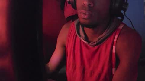 Snapshot of boss_playa98 chatting on October 15, 8:37 am boss_playa98 online show from October 15, 8:37 am
