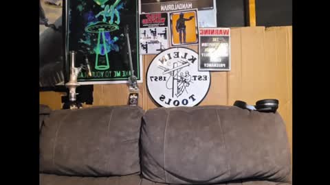 bossdeuce420 online show from April 6, 4:46 am