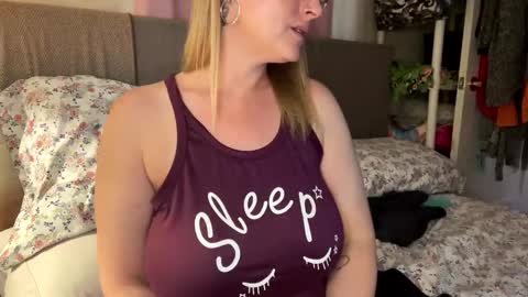 BossMom online show from January 2, 5:39 pm