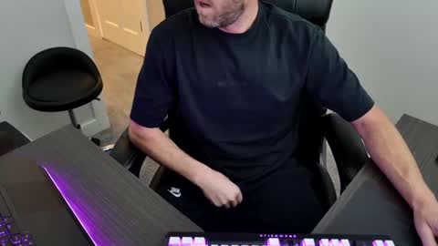 bostonmarine31 online show from January 13, 6:27 pm