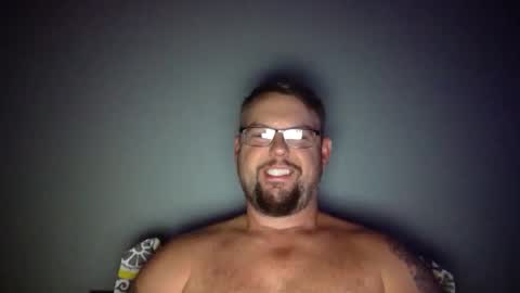 bowtieguy84 online show from September 20, 5:32 am