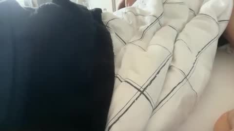 BoyNL online show from October 31, 1:22 pm