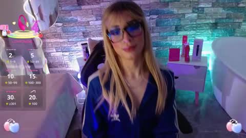 boyfox_tay online show from September 13, 4:04 am