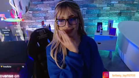 boyfox_tay online show from September 14, 4:26 am