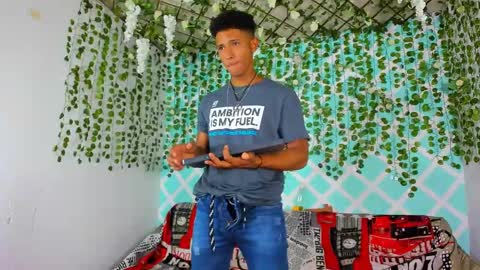 boys4hot_777 online show from March 10, 8:23 pm