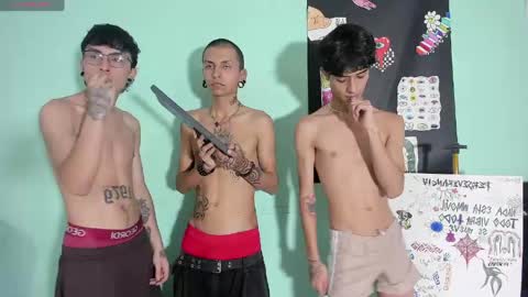 boys4hot_777 online show from May 15, 7:43 pm