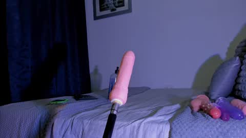 boys_blackandwhite online show from September 16, 11:41 pm