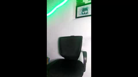 andrew online show from April 5, 11:29 am