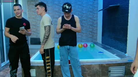 Angelo Mark Fernando Taylor online show from April 7, 11:23 am