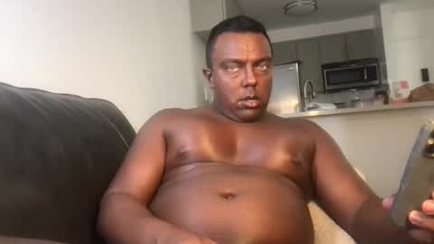 boytoy298812 online show from March 4, 8:22 am