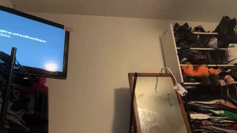 boywithbug online show from February 2, 11:23 pm