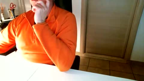 Snapshot of braccobald chatting on December 14, 4:19 pm Braccobald online show from December 14, 4:19 pm