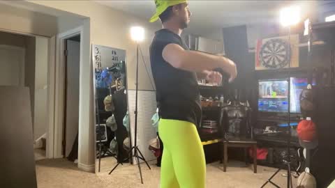 Snapshot of brad_bounce chatting on October 7, 8:16 pm Brad Ballsy online show from October 7, 8:16 pm