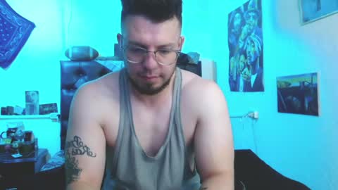 brad hot boy online show from April 22, 4:25 pm