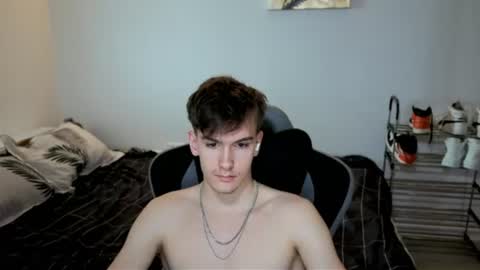 BradyFlint online show from June 18, 3:34 am