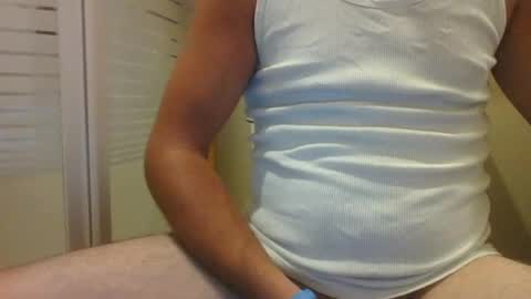 Snapshot of bradynoggle chatting on September 19, 6:28 am bradynoggle online show from September 19, 6:28 am