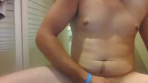 Snapshot of bradynoggle chatting on September 16, 9:12 am bradynoggle online show from September 16, 9:12 am