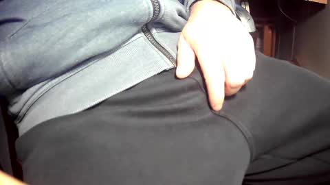 bram27370 online show from January 8, 7:45 am