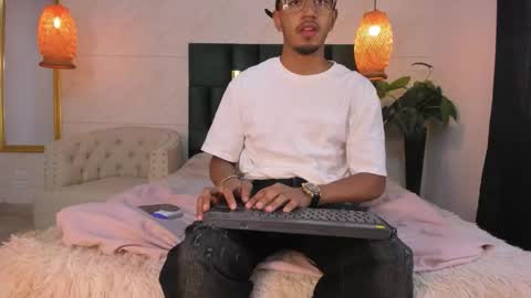 Brand  online show from November 16, 3:14 pm