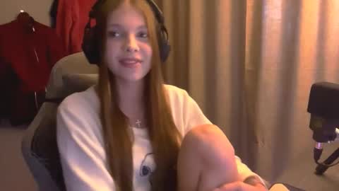 Alice online show from October 20, 1:49 pm