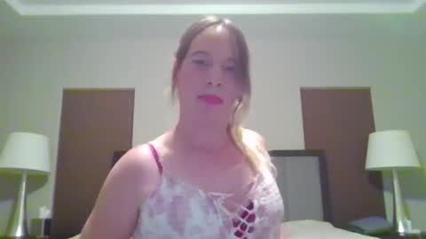 brandi_blonde03 online show from December 18, 3:35 am