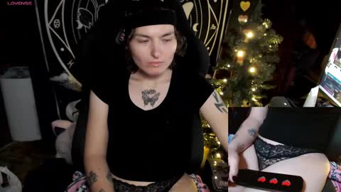 BrandiWRLD999 online show from December 18, 6:57 pm