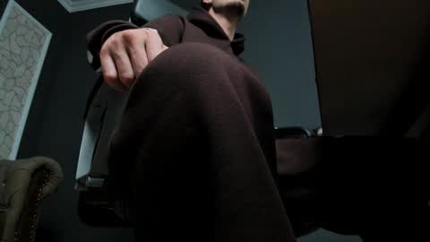 BrandonTateX online show from December 19, 12:33 pm