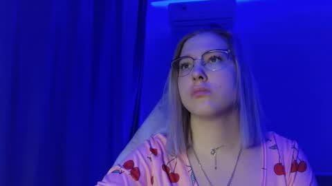 Belle  online show from January 13, 11:18 am