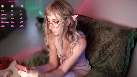 Aurorabut ur dad just calls me Rory online show from October 24, 7:09 am