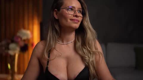 Alex online show from November 4, 5:20 am