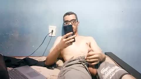 PutoBR online show from April 5, 6:27 pm