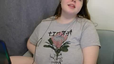 Emma online show from December 19, 6:03 pm