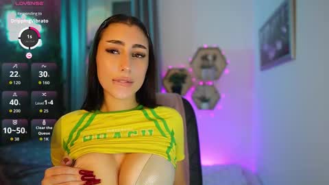 Bree online show from December 2, 7:45 pm