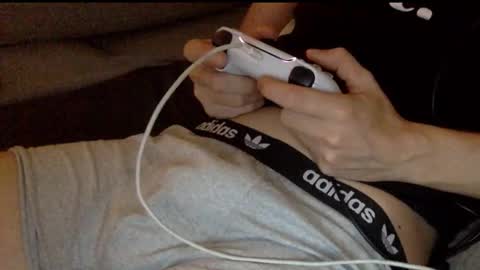 Snapshot of breezydicks chatting on September 10, 10:22 pm breezydicks online show from September 10, 10:22 pm