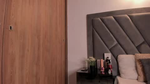 Brenda online show from April 16, 9:39 pm