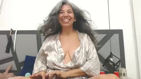 Snapshot of brenda_velasquez chatting on September 26, 12:40 am BRENDA VELASQUEZ online show from September 26, 12:40 am
