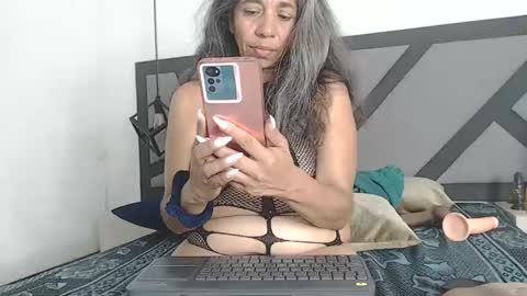Snapshot of brenda_velasquez chatting on March 6, 11:53 pm BRENDA VELASQUEZ online show from March 6, 11:53 pm