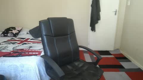 ask me lol online show from October 17, 6:39 am