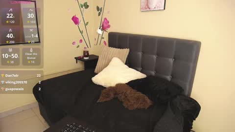 Snapshot of brendarojas_ chatting on September 13, 8:22 pm Brenda online show from September 13, 8:22 pm