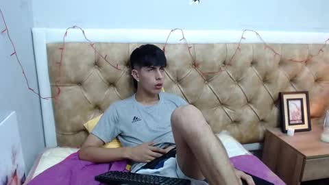 Snapshot of brent18_ chatting on February 17, 9:35 am Esteban online show from February 17, 9:35 am