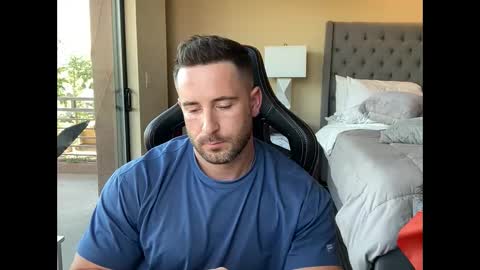 Brett Mycles online show from November 25, 9:57 pm